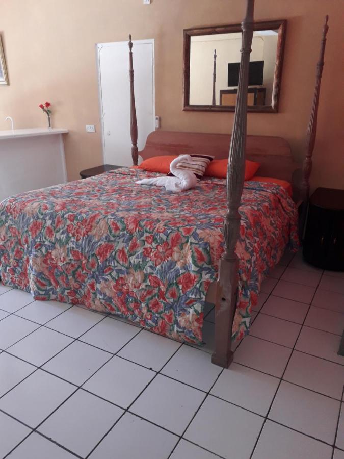 Bay Heights B&B Gros Islet Zewnętrze zdjęcie
